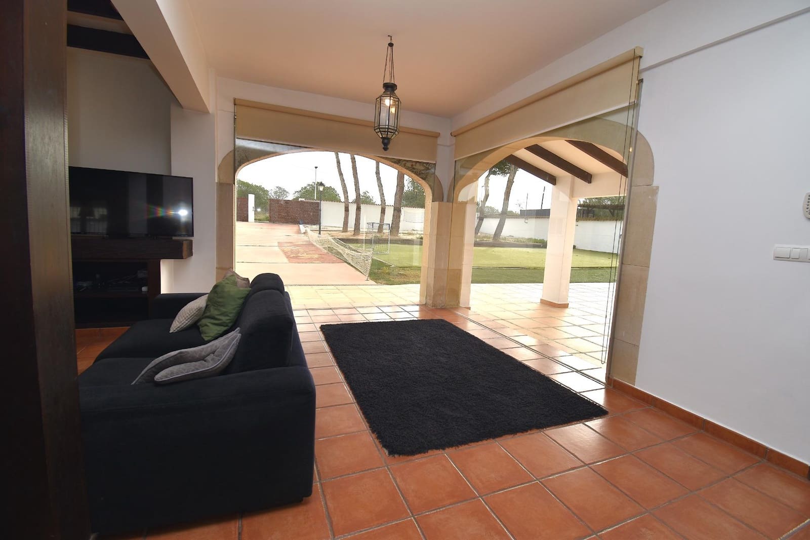 4 bedroom Villa for sale in Santa Pola with pool garage - € 849,000 (Ref: 9652257)