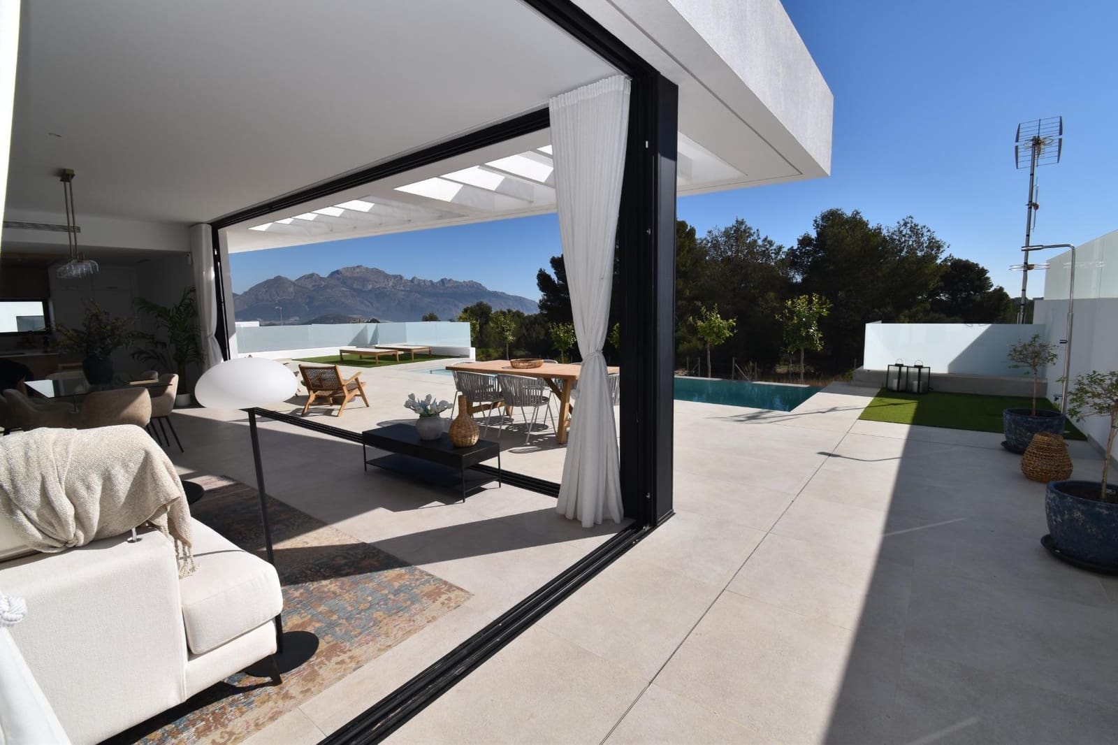 4 chambre Villa/Maison à vendre à Polop avec piscine - 725 000 € (Ref: 9652259)