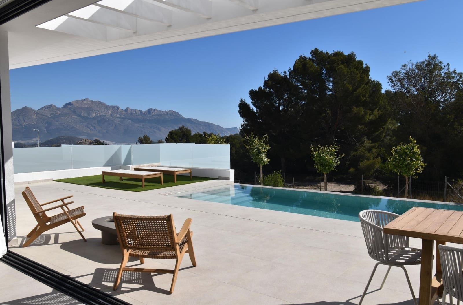 4 soveværelse Villa til salg i Polop med swimmingpool - € 730.000 (Ref: 9656303)