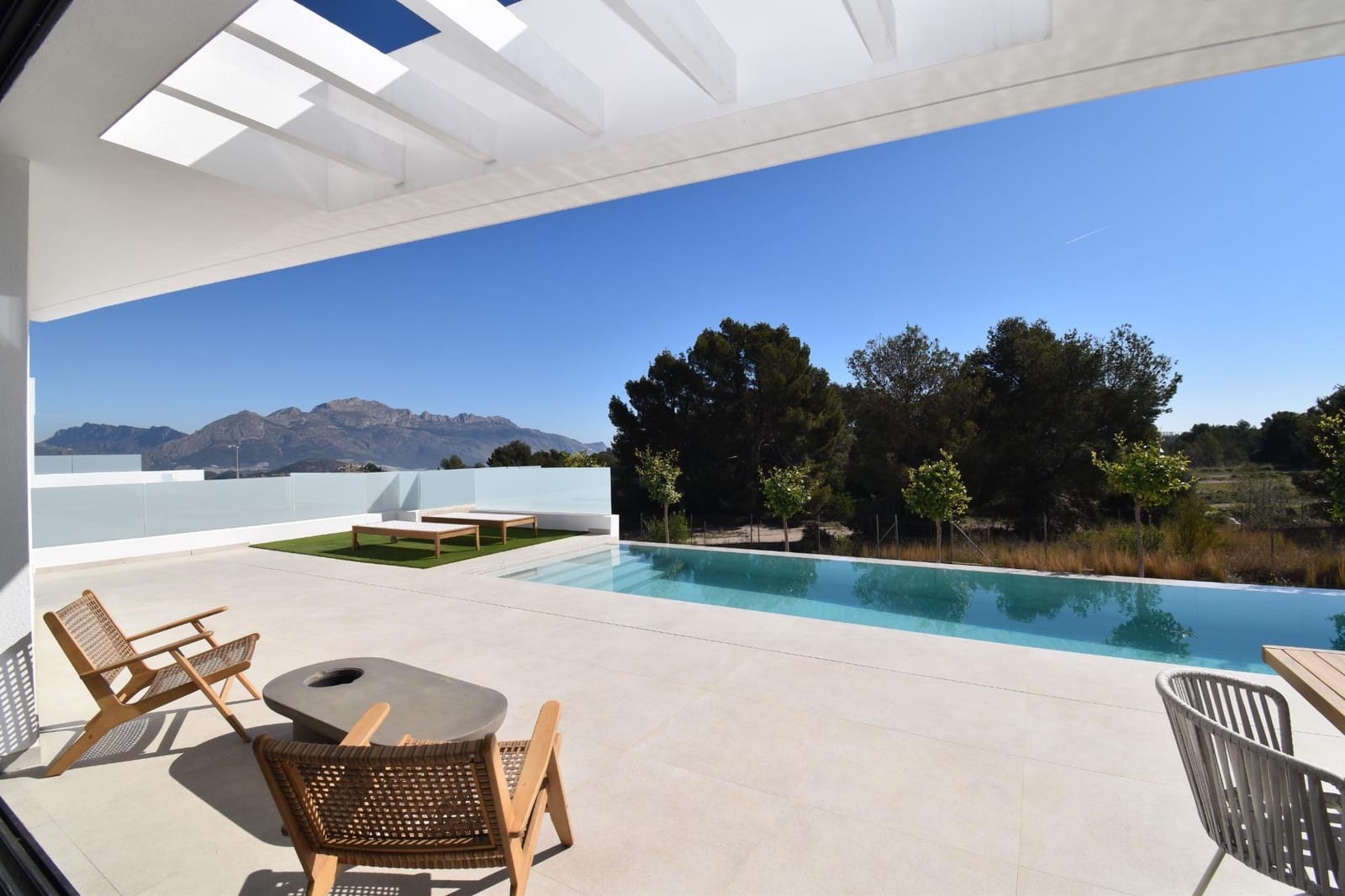 4 soveværelse Villa til salg i Polop med swimmingpool - € 730.000 (Ref: 9656303)