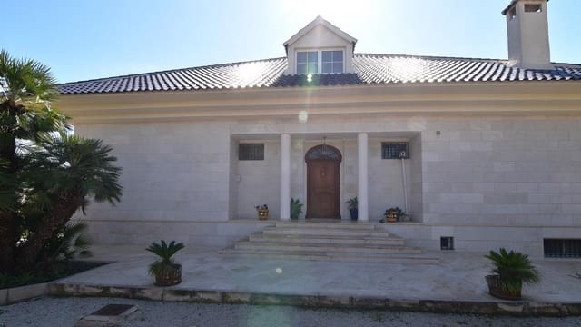 7 Zimmer Villa zu verkaufen in Matola, Elche / Elx mit Pool - 740.000 € (Ref: 9677665)
