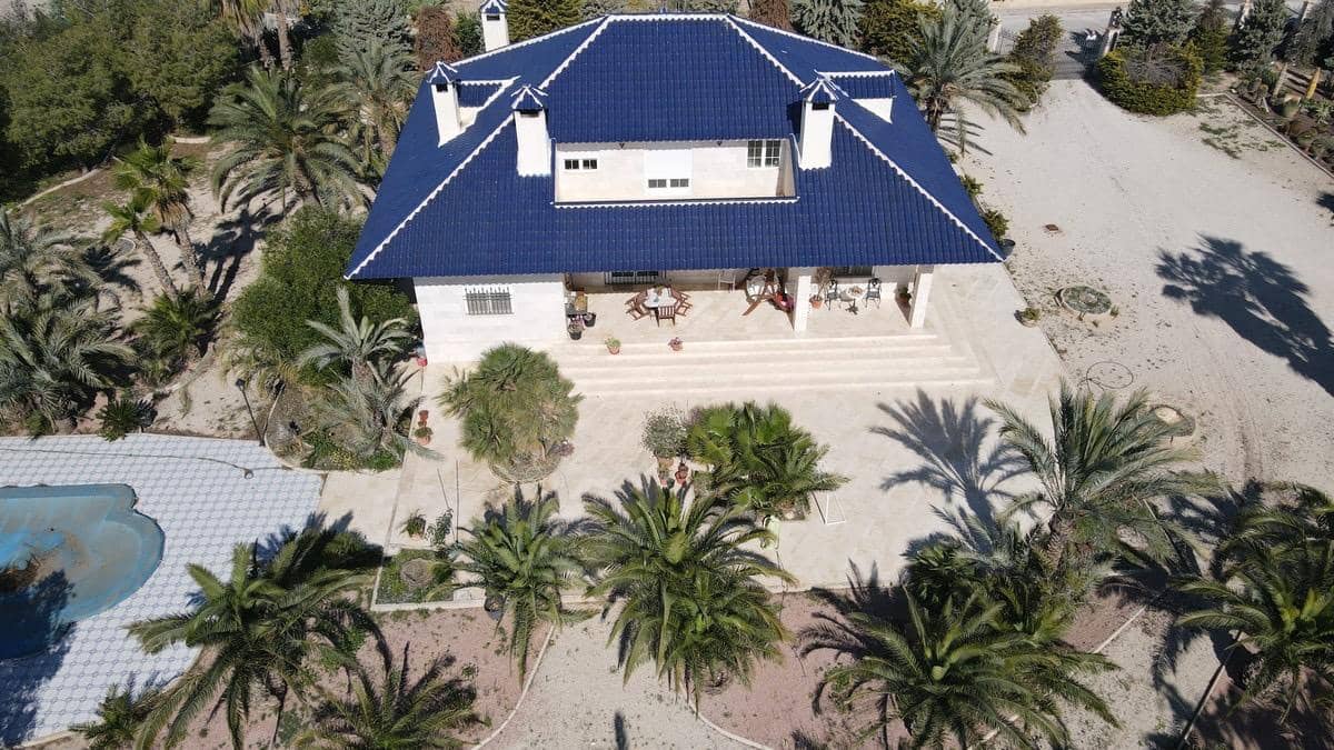 7 Zimmer Villa zu verkaufen in Matola mit Pool - 740.000 € (Ref: 9677665)
