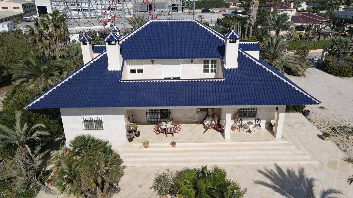 7 Zimmer Villa zu verkaufen in Matola mit Pool - 740.000 € (Ref: 9677665)