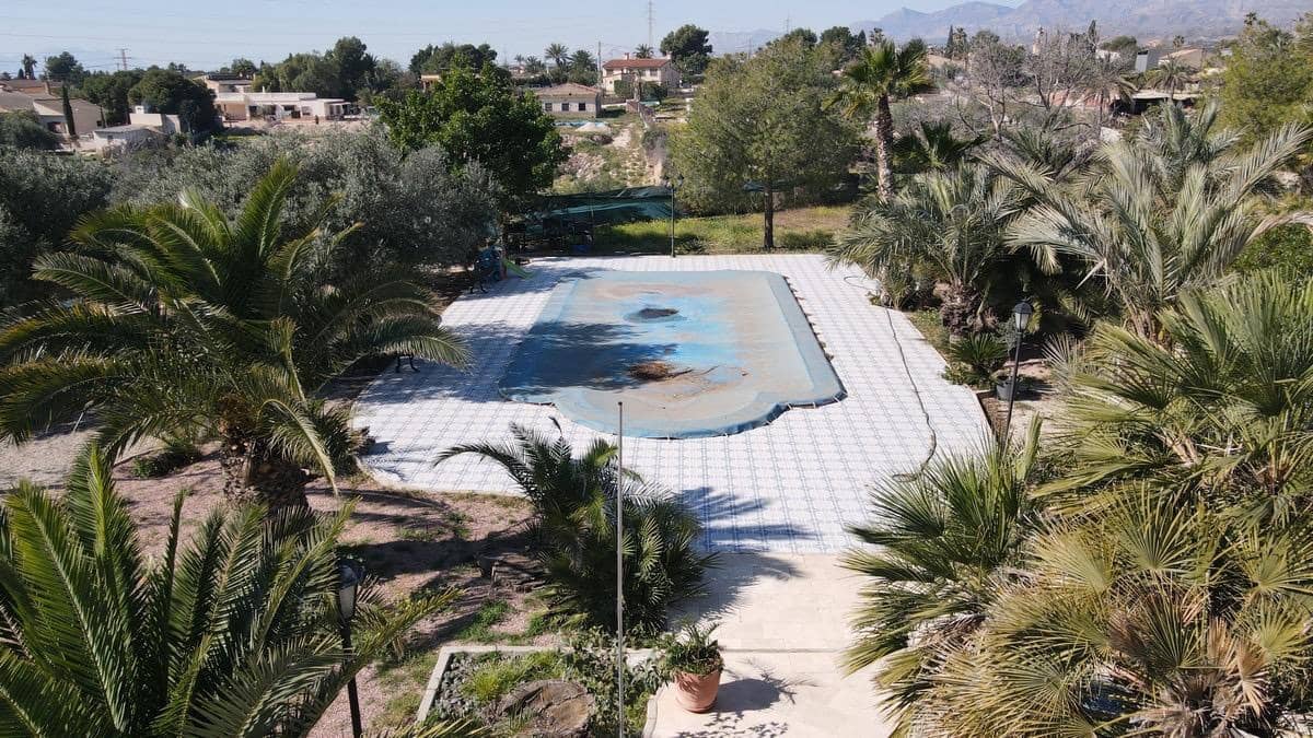 7 Zimmer Villa zu verkaufen in Matola mit Pool - 740.000 € (Ref: 9677665)