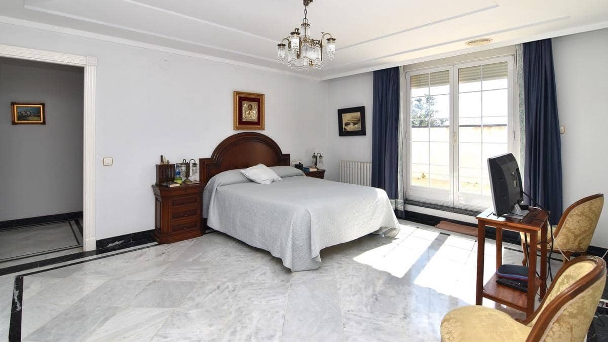 7 Zimmer Villa zu verkaufen in Matola mit Pool - 740.000 € (Ref: 9677665)