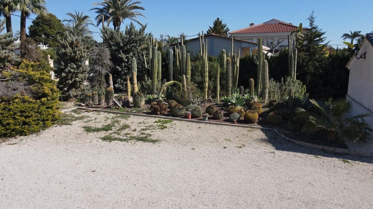 7 Zimmer Villa zu verkaufen in Matola mit Pool - 740.000 € (Ref: 9677665)