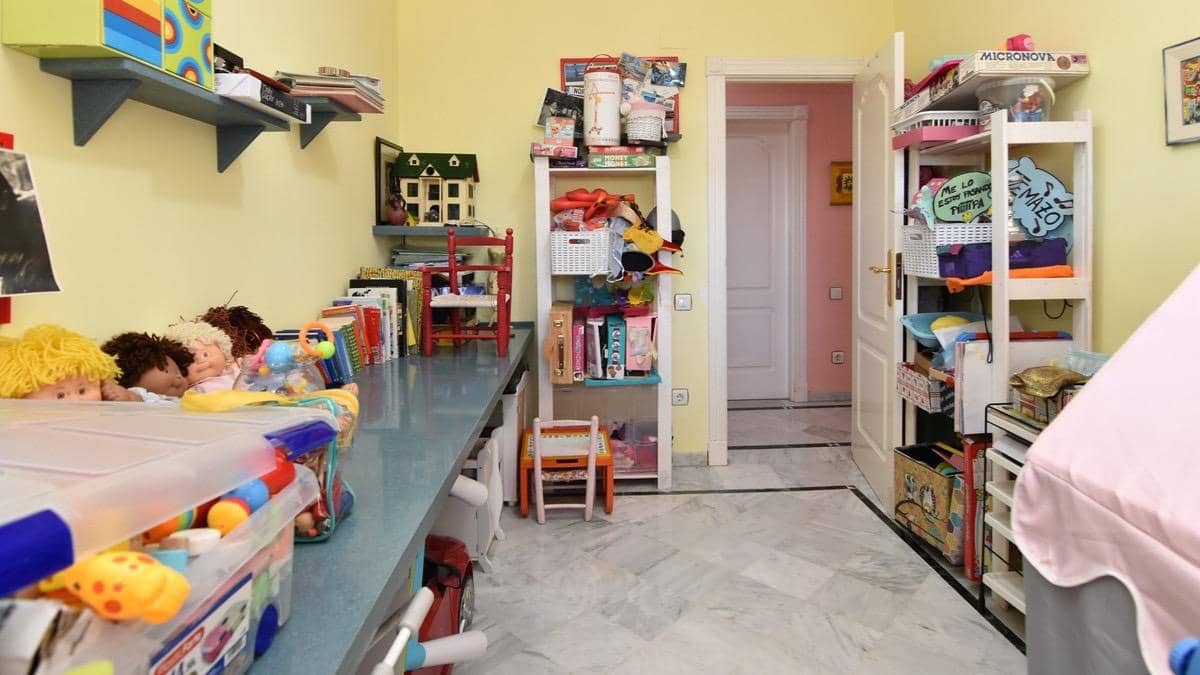 7 Zimmer Villa zu verkaufen in Matola mit Pool - 740.000 € (Ref: 9677665)