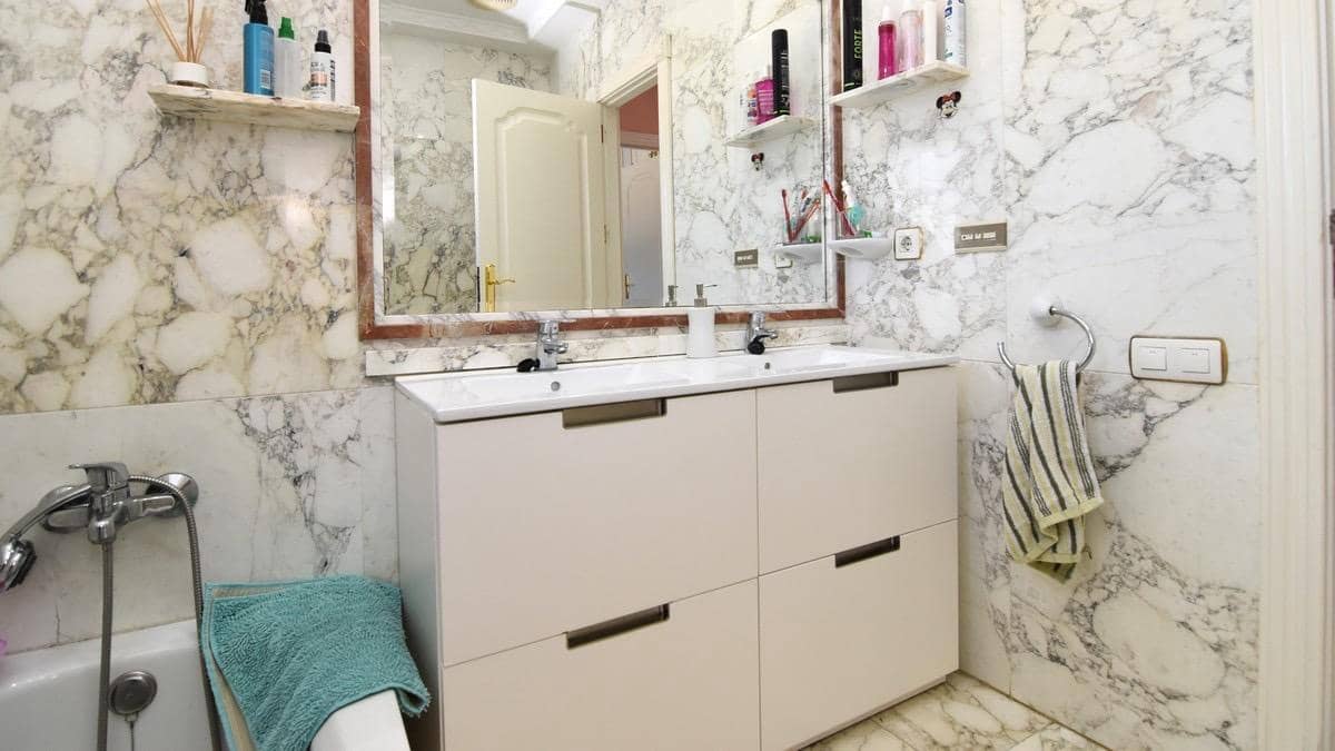 7 Zimmer Villa zu verkaufen in Matola mit Pool - 740.000 € (Ref: 9677665)