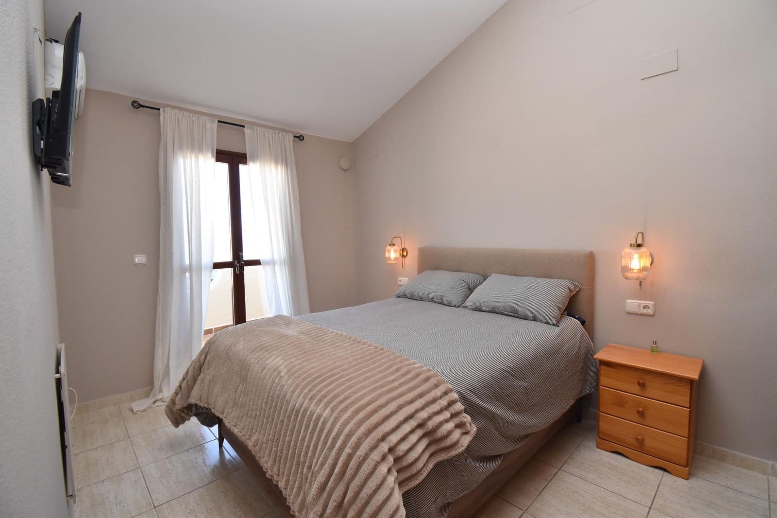 4 soveværelse Lejlighed til salg i Gran Alacant med swimmingpool - € 380.000 (Ref: 9735830)