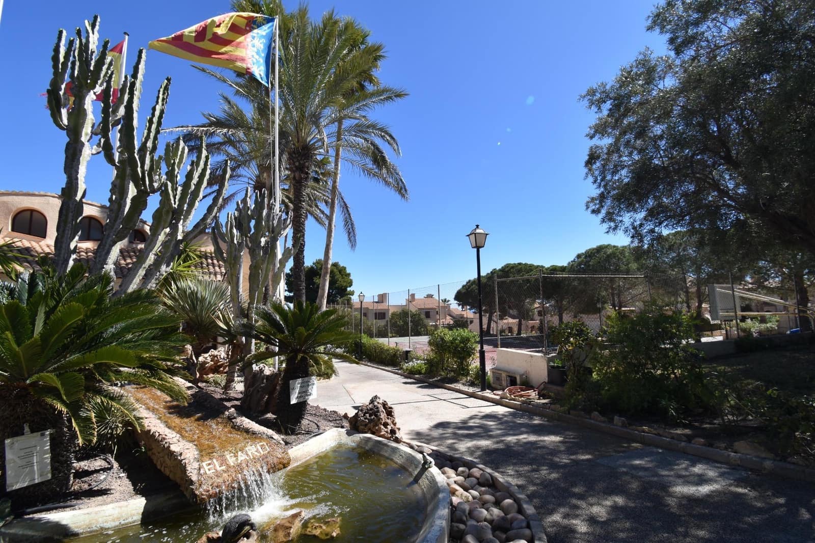 4 soveværelse Lejlighed til salg i Gran Alacant med swimmingpool - € 380.000 (Ref: 9735830)