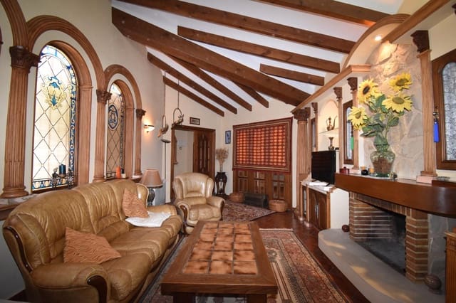 4 sovrum Villa till salu i Matola, Elche / Elx - 470 000 € (Ref: 9788685)