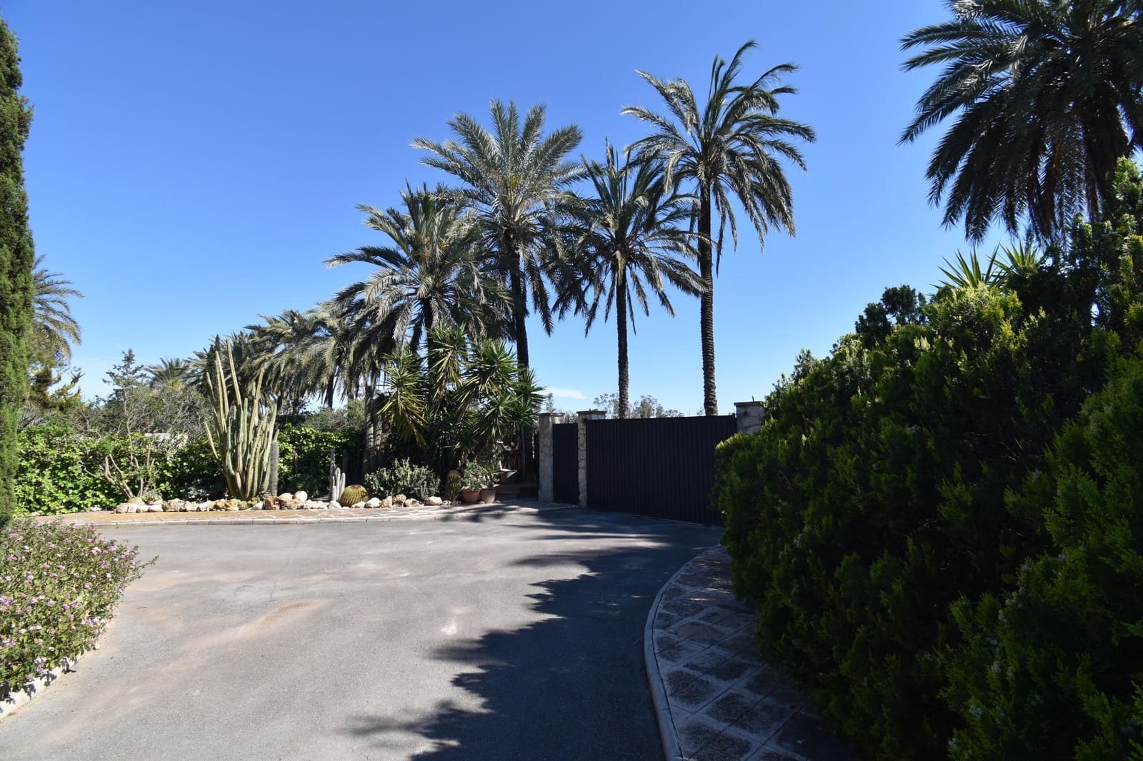 4 sovrum Villa till salu i Matola - 470 000 € (Ref: 9788685)