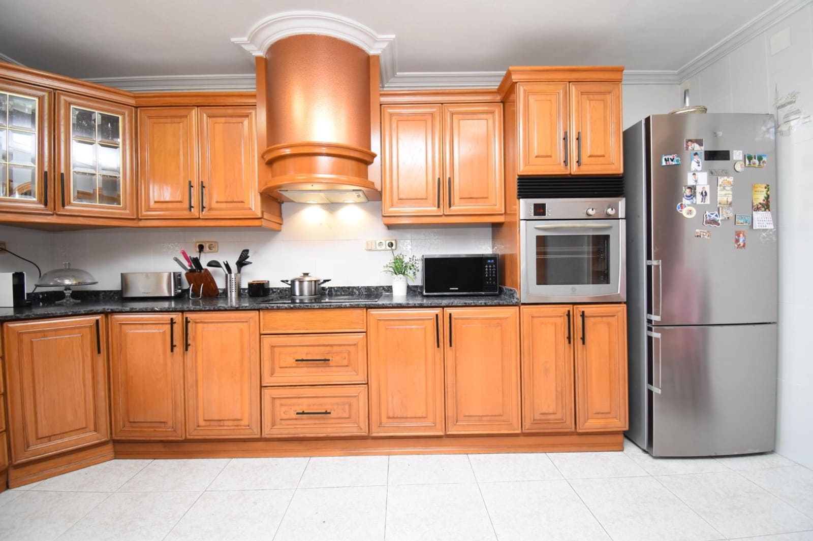 4 makuuhuone Huvila myytävänä paikassa Santa Pola mukana uima-altaan 
autotalli - 545 000 € (Ref: 9797367)