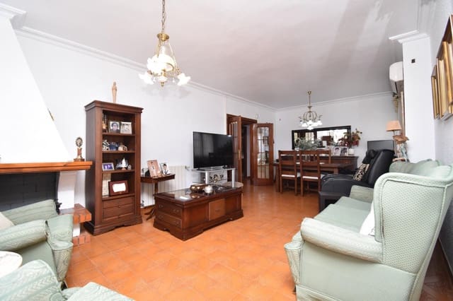 4 makuuhuone Huvila myytävänä paikassa Santa Pola mukana uima-altaan 
autotalli - 545 000 € (Ref: 9797367)