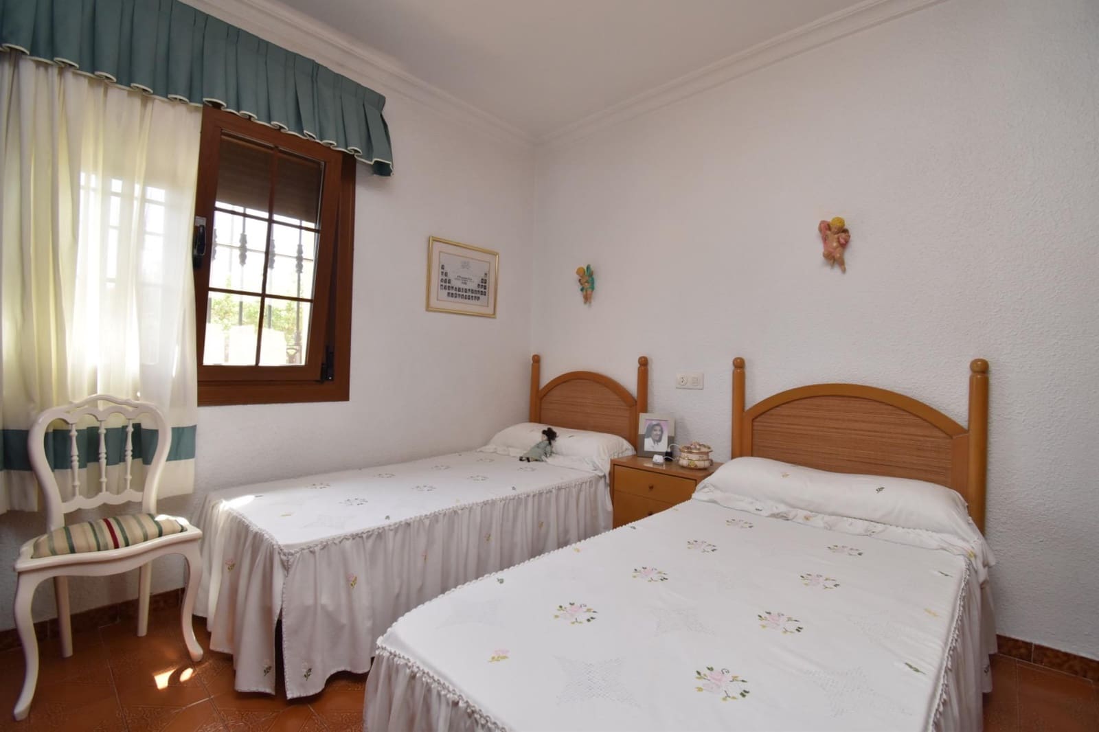 4 makuuhuone Huvila myytävänä paikassa Santa Pola mukana uima-altaan 
autotalli - 545 000 € (Ref: 9797367)