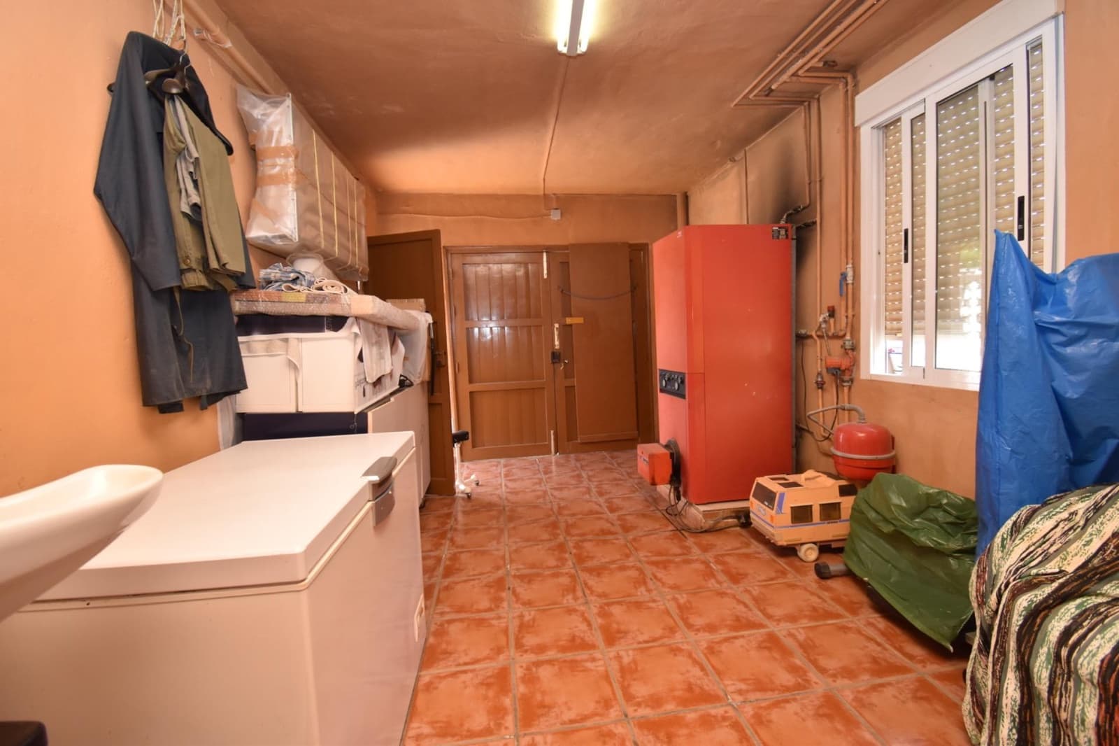 4 makuuhuone Huvila myytävänä paikassa Santa Pola mukana uima-altaan 
autotalli - 545 000 € (Ref: 9797367)