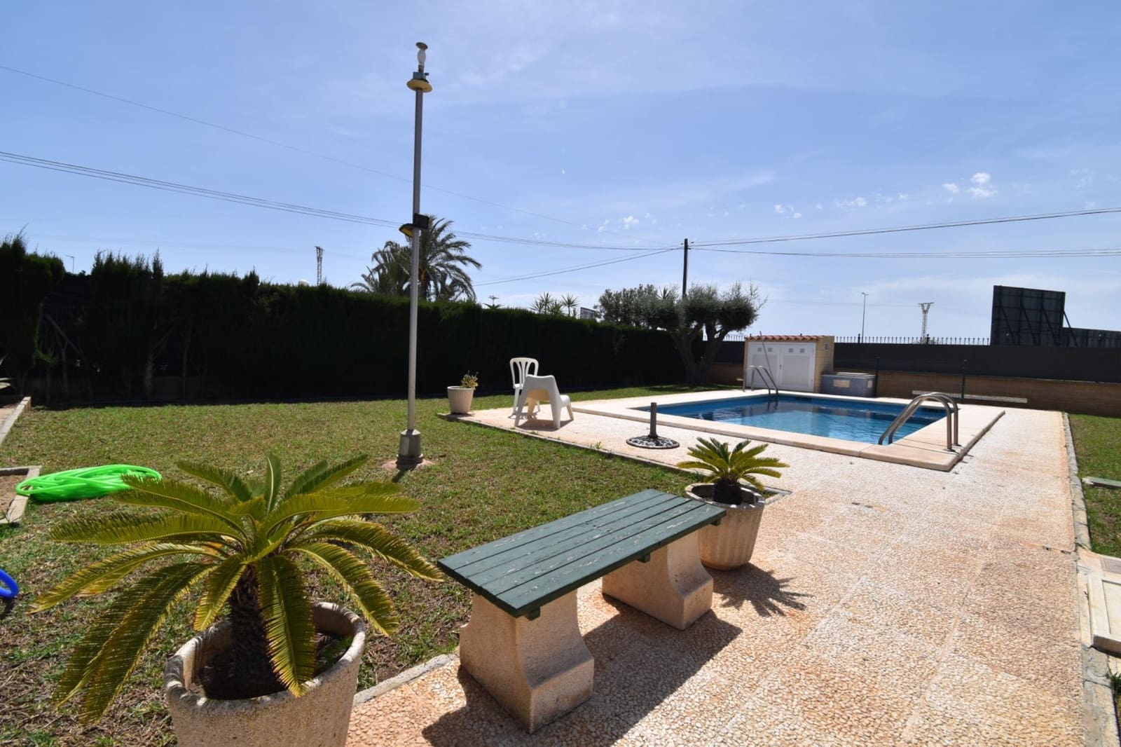 4 makuuhuone Huvila myytävänä paikassa Santa Pola mukana uima-altaan 
autotalli - 545 000 € (Ref: 9797367)