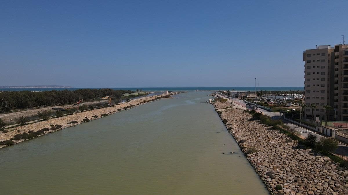 3 bedroom Apartment for sale in Guardamar del Segura with pool - € 195,000 (Ref: 9797368)