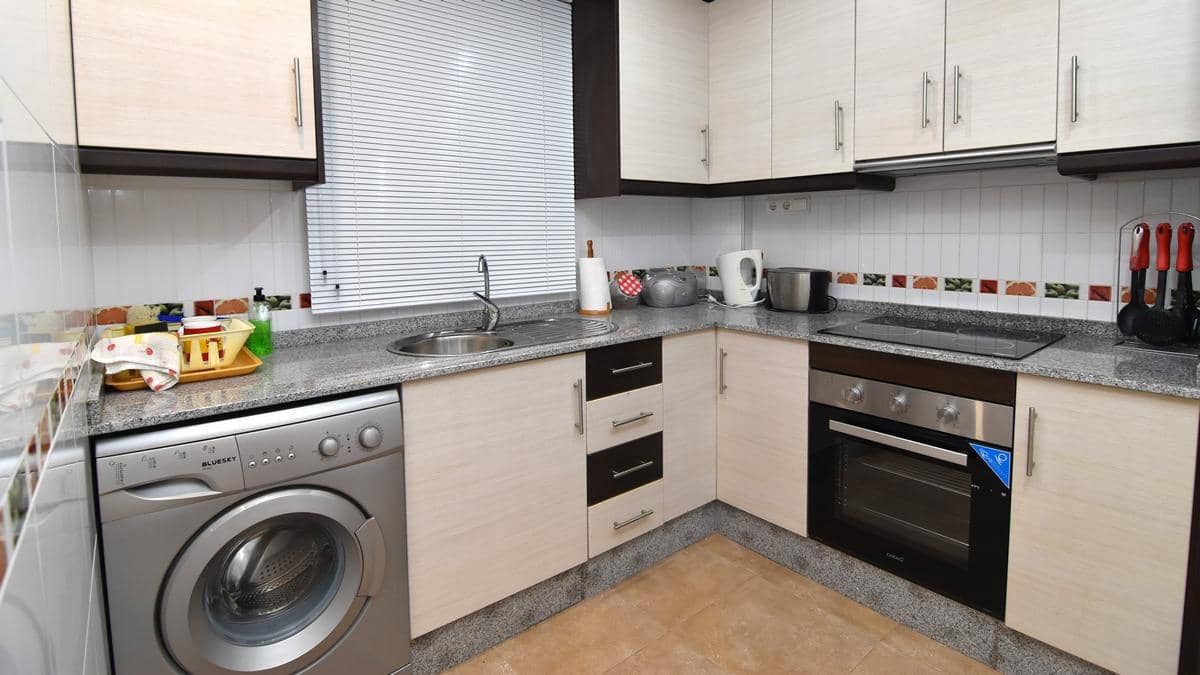 3 sypialnia Dom szeregowy na sprzedaż w Guardamar del Segura z basenem garażem - 287 000 € (Ref: 9797369)