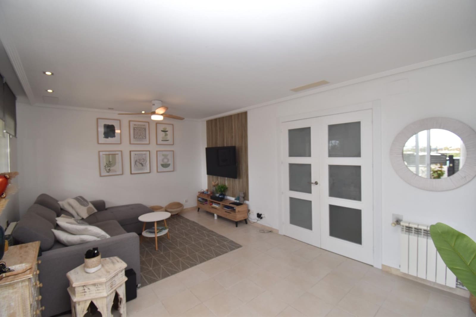 4 bedroom Apartment for sale in Monforte del Cid with pool - € 365,000 (Ref: 9831764)