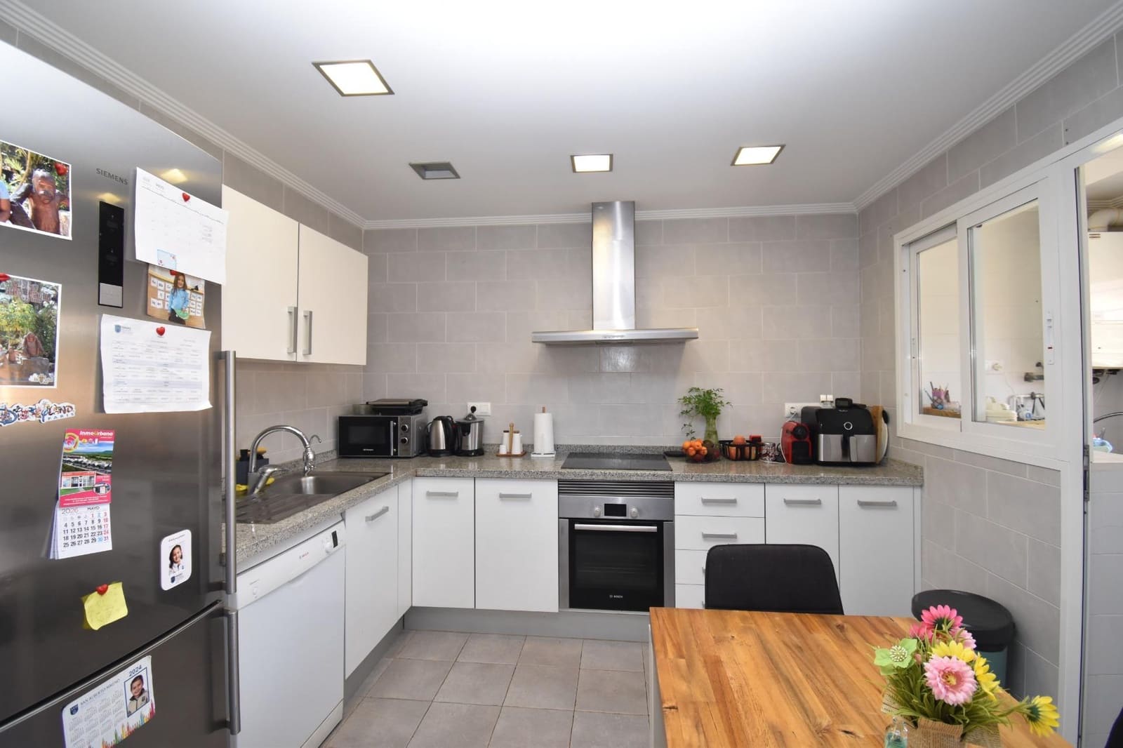 4 bedroom Apartment for sale in Monforte del Cid with pool - € 365,000 (Ref: 9831764)