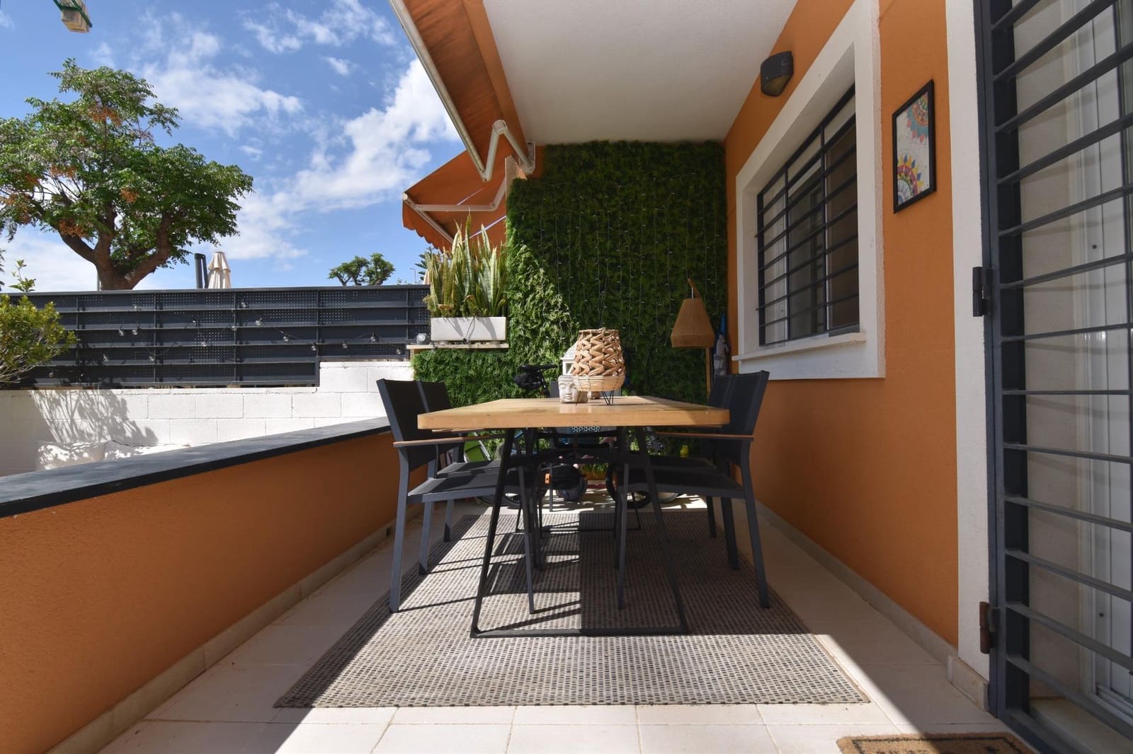 4 bedroom Apartment for sale in Monforte del Cid with pool - € 365,000 (Ref: 9831764)