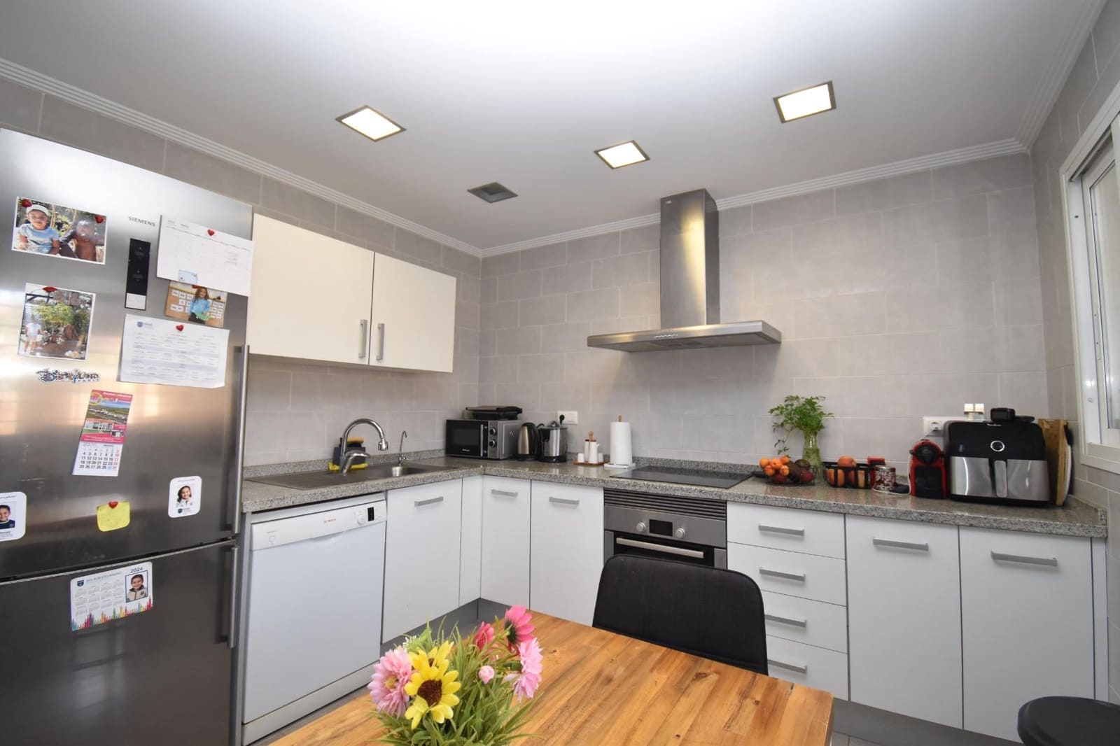 4 bedroom Apartment for sale in Monforte del Cid with pool - € 365,000 (Ref: 9831764)