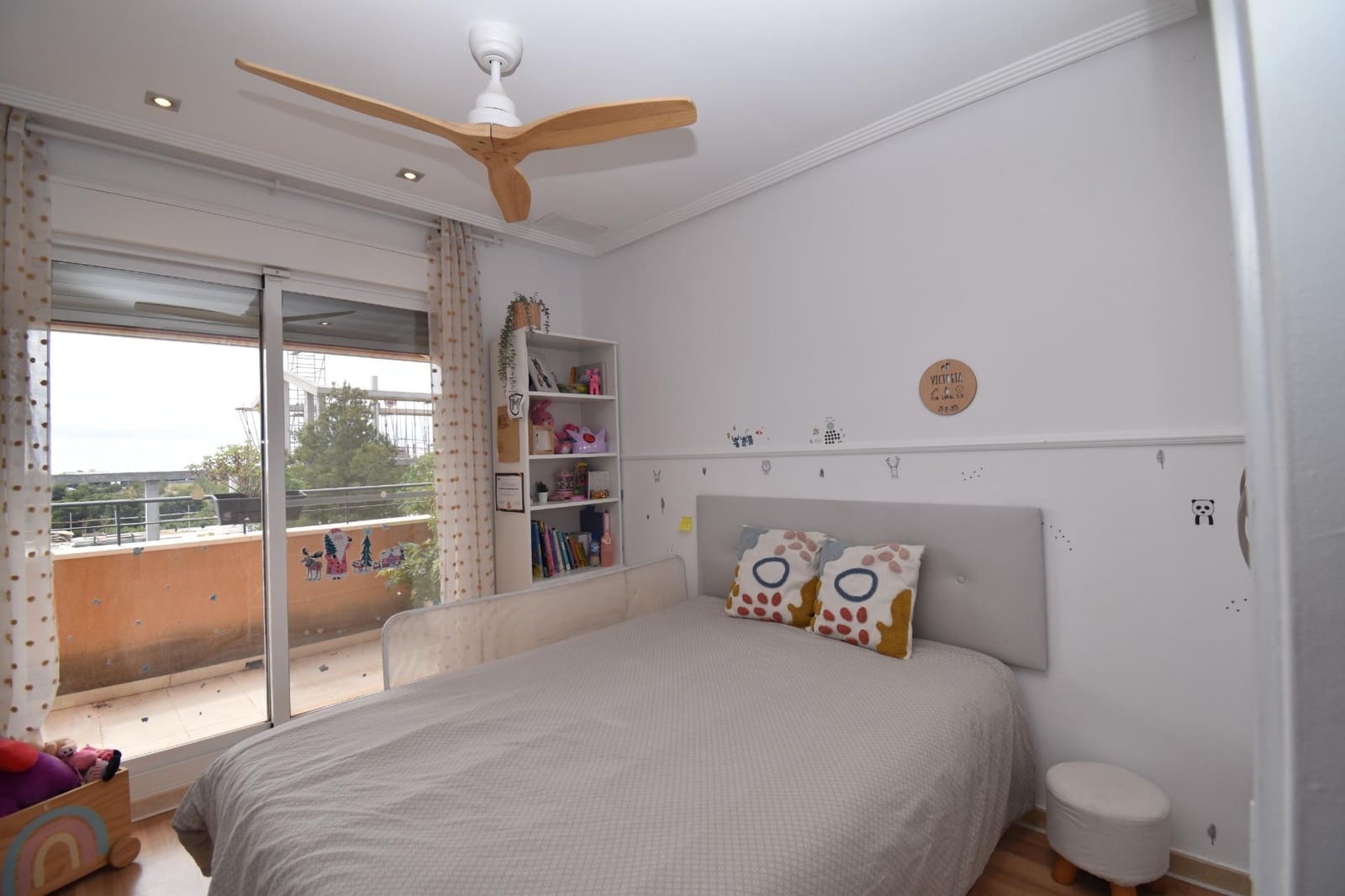 4 bedroom Apartment for sale in Monforte del Cid with pool - € 365,000 (Ref: 9831764)