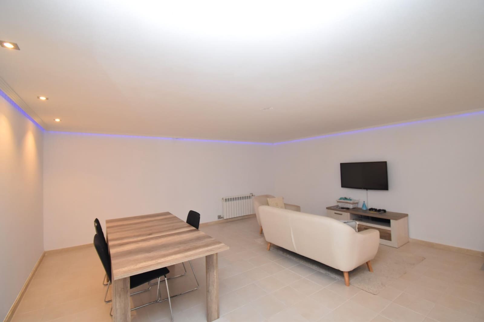 4 bedroom Apartment for sale in Monforte del Cid with pool - € 365,000 (Ref: 9831764)