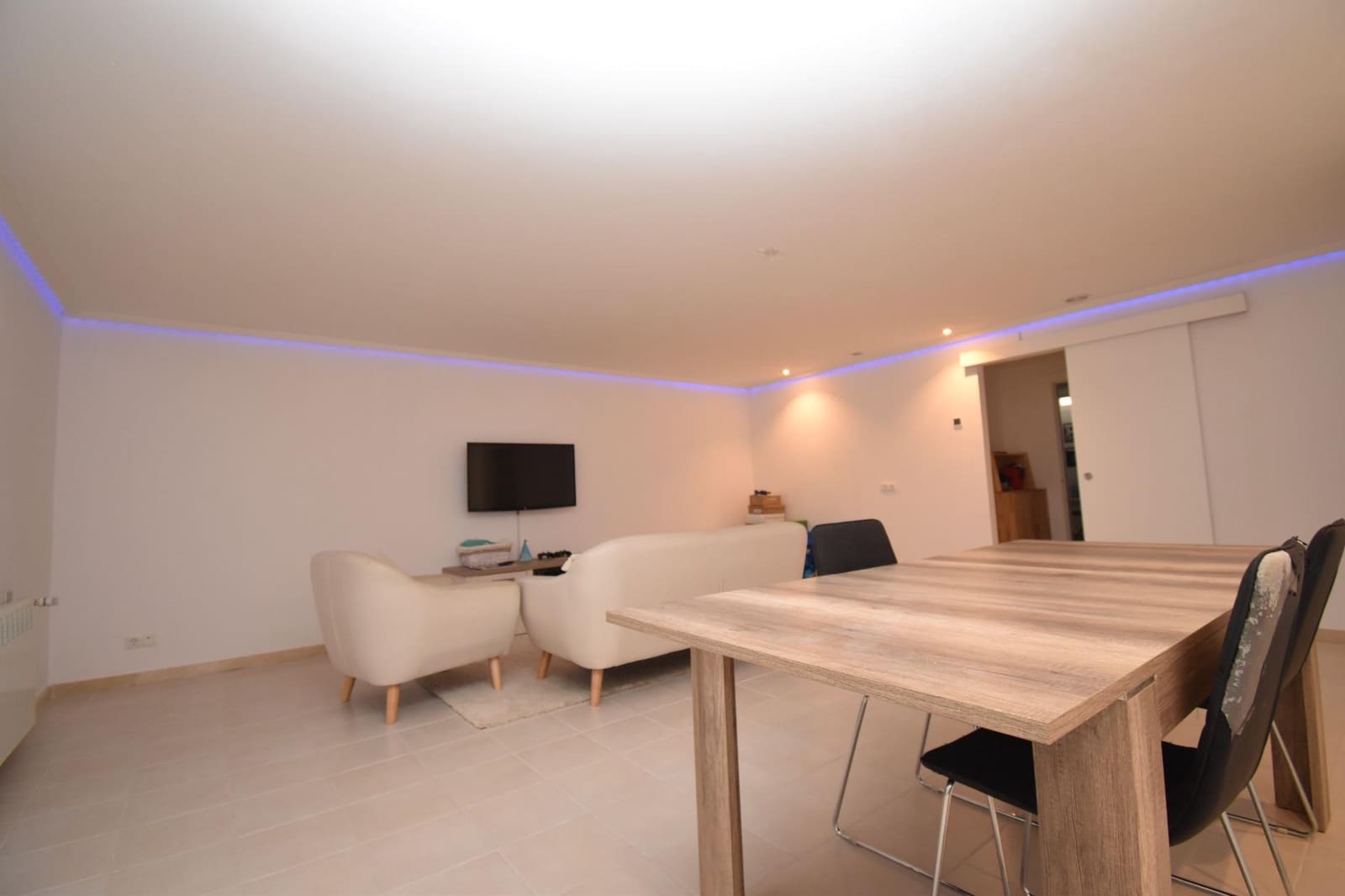 4 bedroom Apartment for sale in Monforte del Cid with pool - € 365,000 (Ref: 9831764)