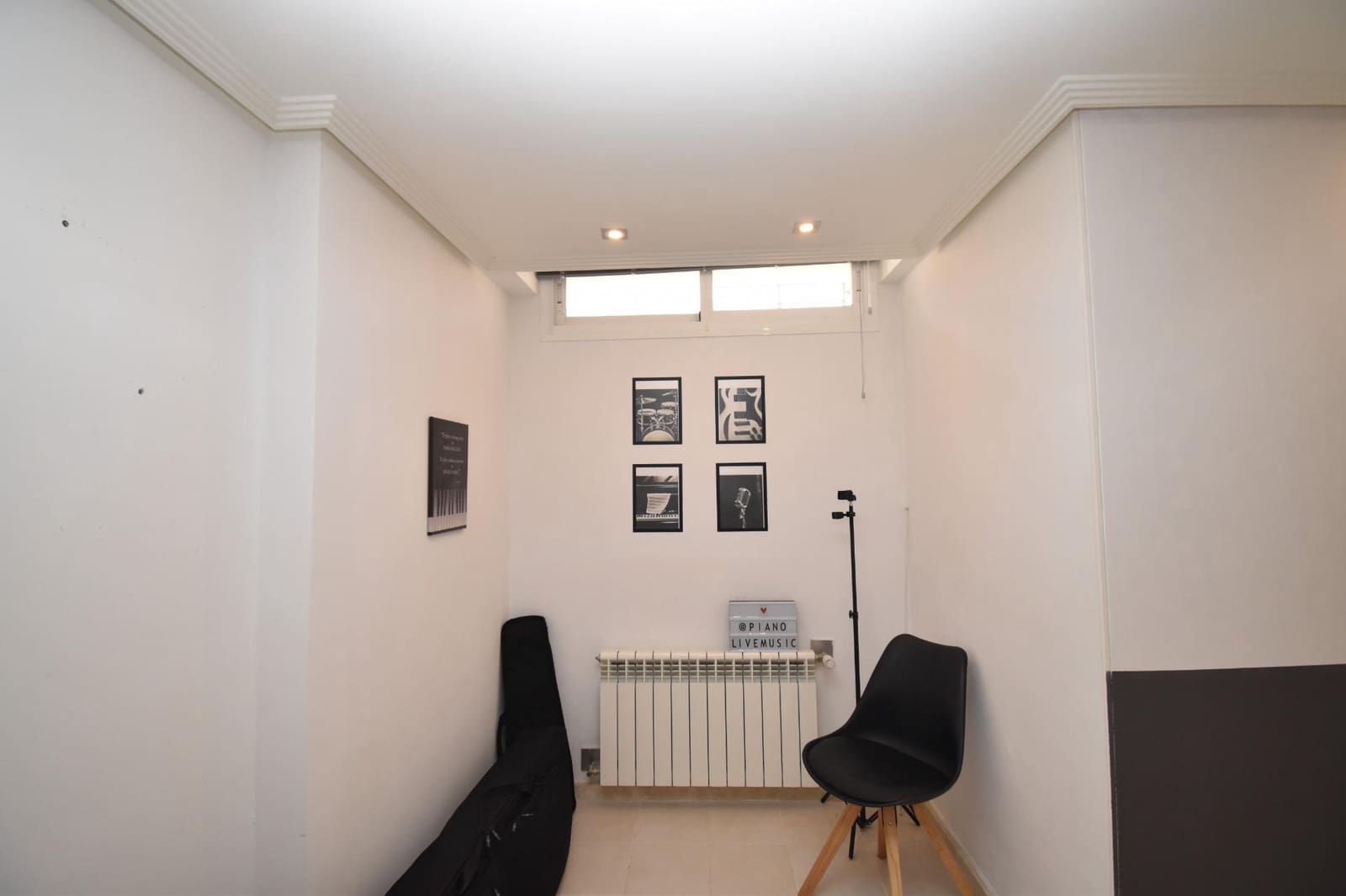 4 bedroom Apartment for sale in Monforte del Cid with pool - € 365,000 (Ref: 9831764)