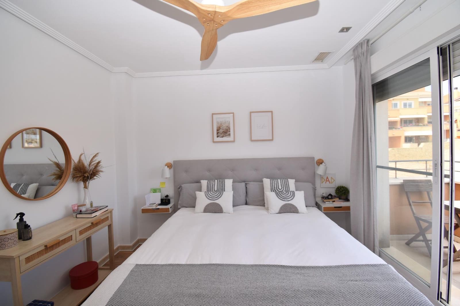 4 bedroom Apartment for sale in Monforte del Cid with pool - € 365,000 (Ref: 9831764)