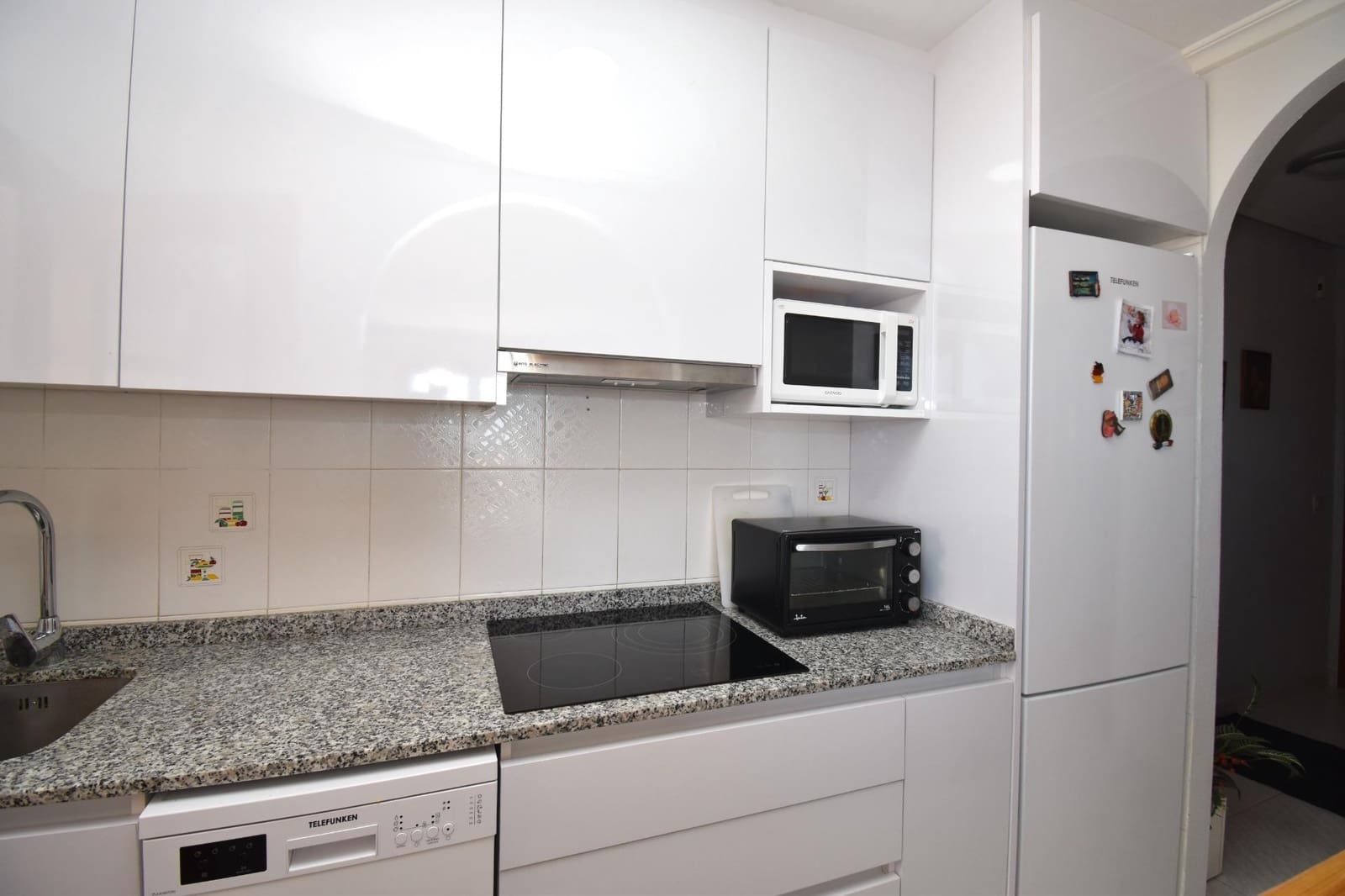 2 makuuhuone Asunto myytävänä paikassa Santa Pola mukana uima-altaan - 300 000 € (Ref: 9846693)