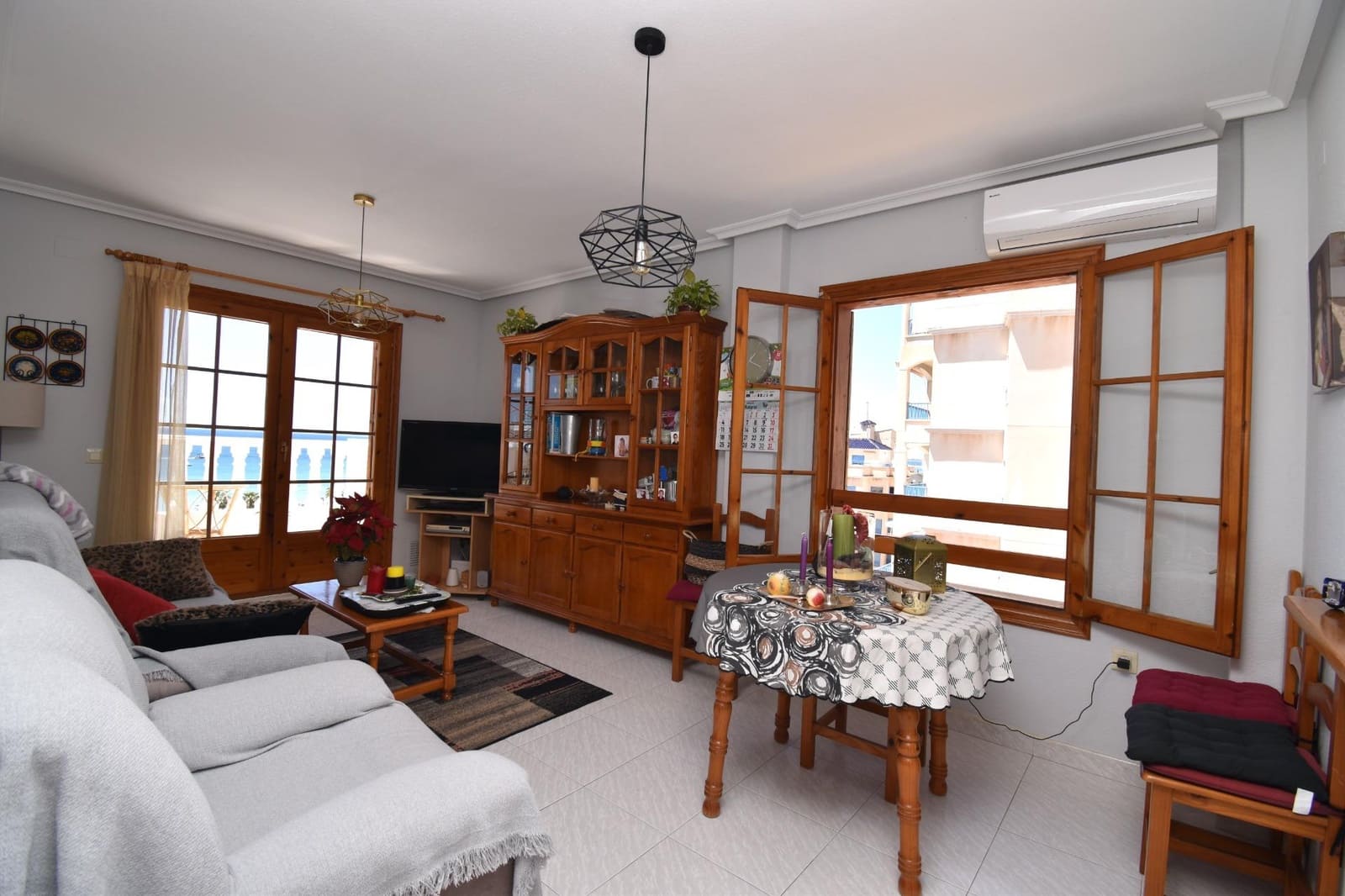 2 makuuhuone Asunto myytävänä paikassa Santa Pola mukana uima-altaan - 300 000 € (Ref: 9846693)