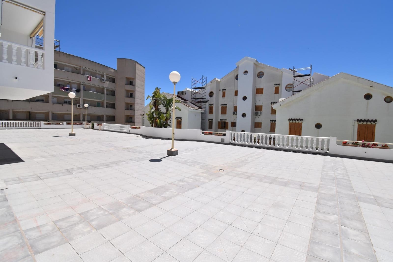 2 makuuhuone Asunto myytävänä paikassa Santa Pola mukana uima-altaan - 300 000 € (Ref: 9846693)