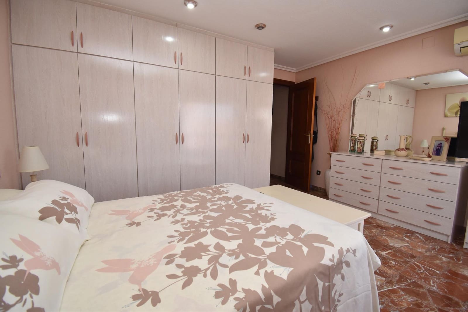 3 bedroom Flat for sale in Santa Pola - € 239,000 (Ref: 9851984)