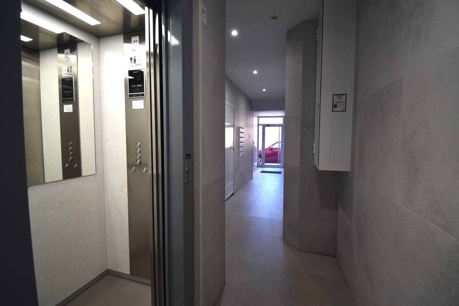 3 bedroom Flat for sale in Santa Pola - € 239,000 (Ref: 9851984)