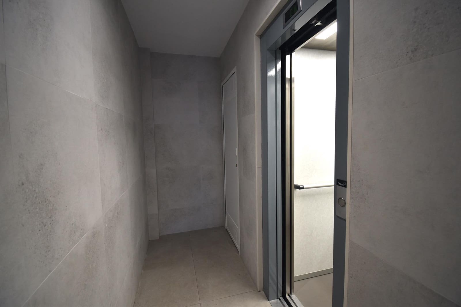 3 bedroom Flat for sale in Santa Pola - € 239,000 (Ref: 9851984)