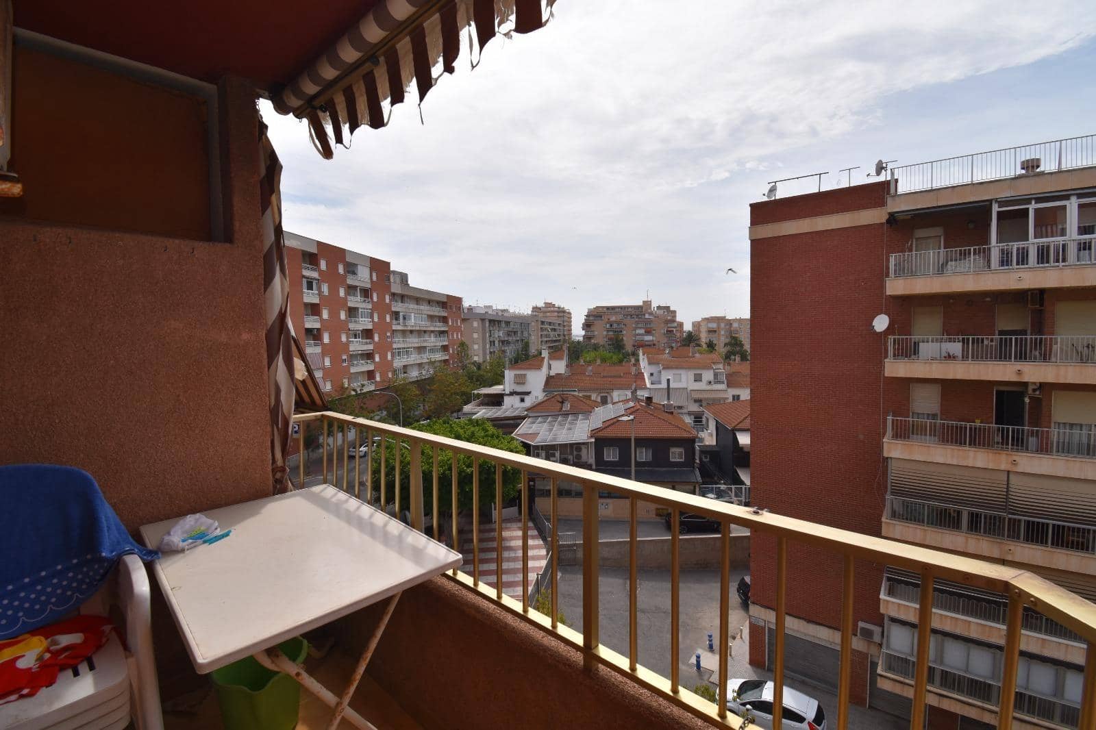 3 bedroom Flat for sale in Santa Pola - € 179,000 (Ref: 9882177)