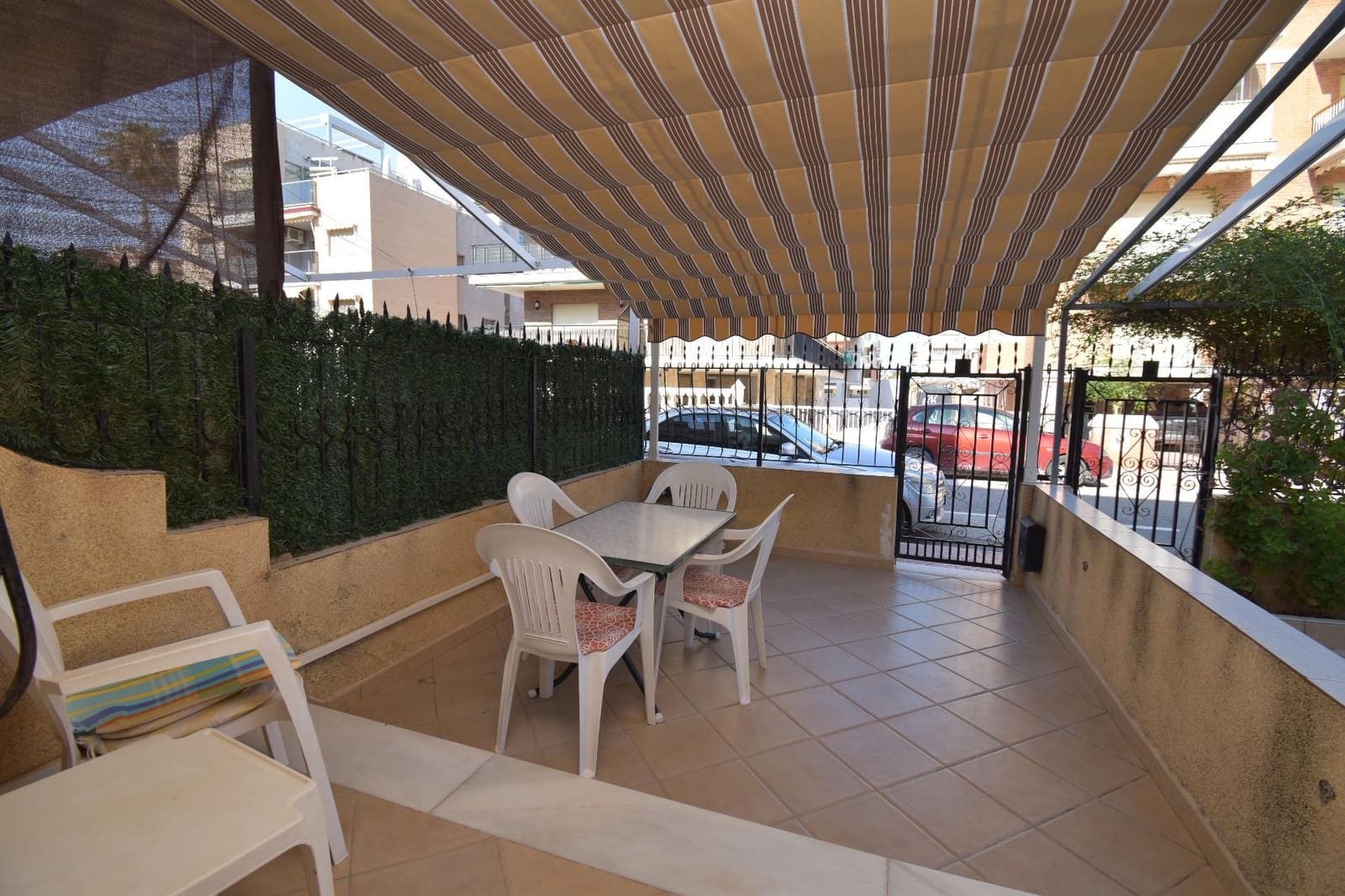 3 bedroom Bungalow for sale in Santa Pola - € 215,000 (Ref: 9890604)