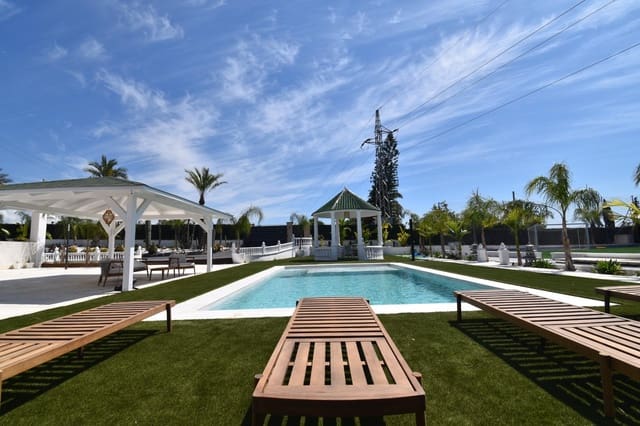 5 soveværelse Villa til salg i Peña de las Águilas, Elche / Elx med swimmingpool - € 998.000 (Ref: 9913386)