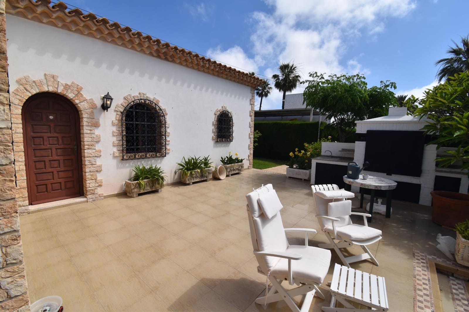 5 bedroom Villa for sale in Santa Pola with pool garage - € 3,500,000 (Ref: 9917217)