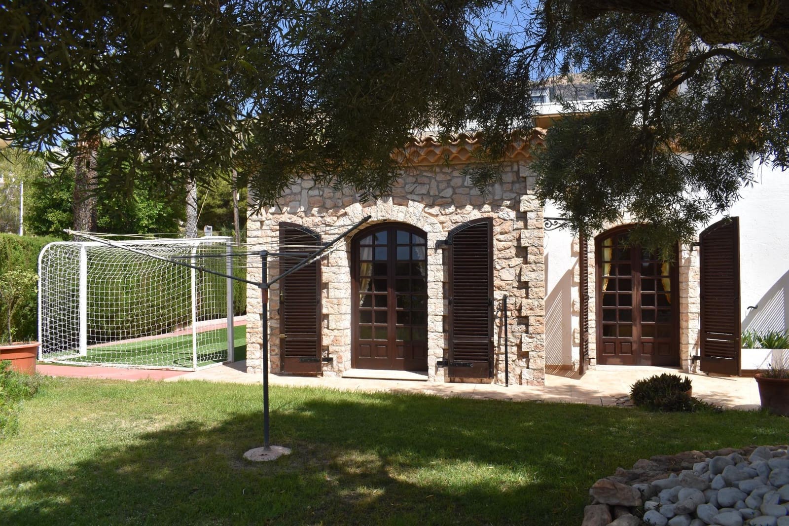 5 bedroom Villa for sale in Santa Pola with pool garage - € 3,500,000 (Ref: 9917217)