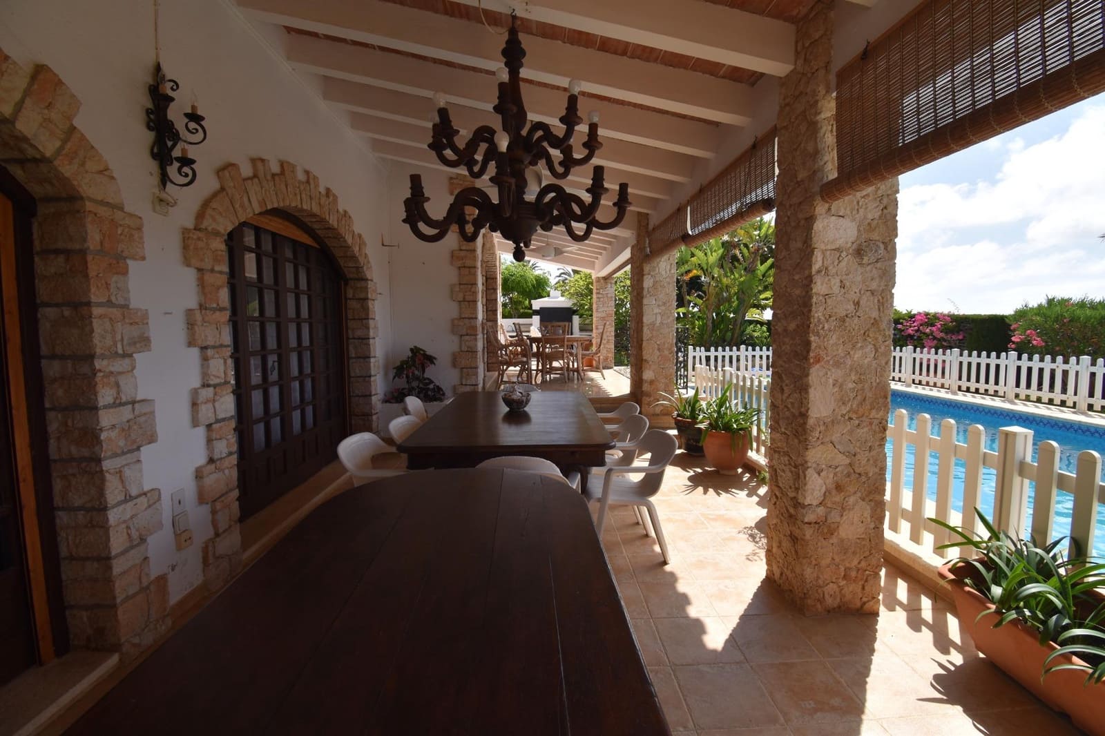 5 bedroom Villa for sale in Santa Pola with pool garage - € 3,500,000 (Ref: 9917217)