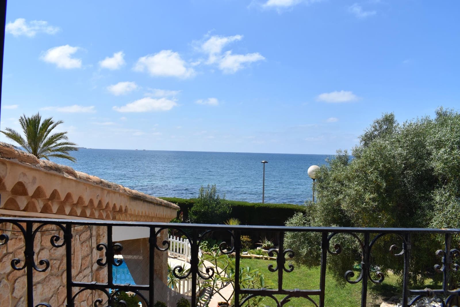 5 bedroom Villa for sale in Santa Pola with pool garage - € 3,500,000 (Ref: 9917217)