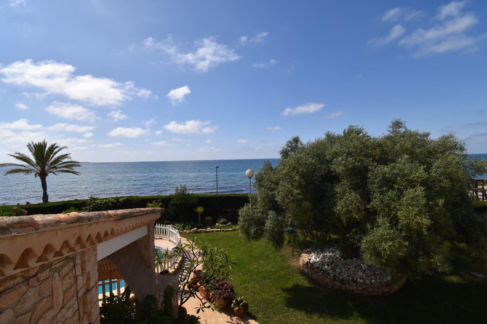5 bedroom Villa for sale in Santa Pola with pool garage - € 3,500,000 (Ref: 9917217)