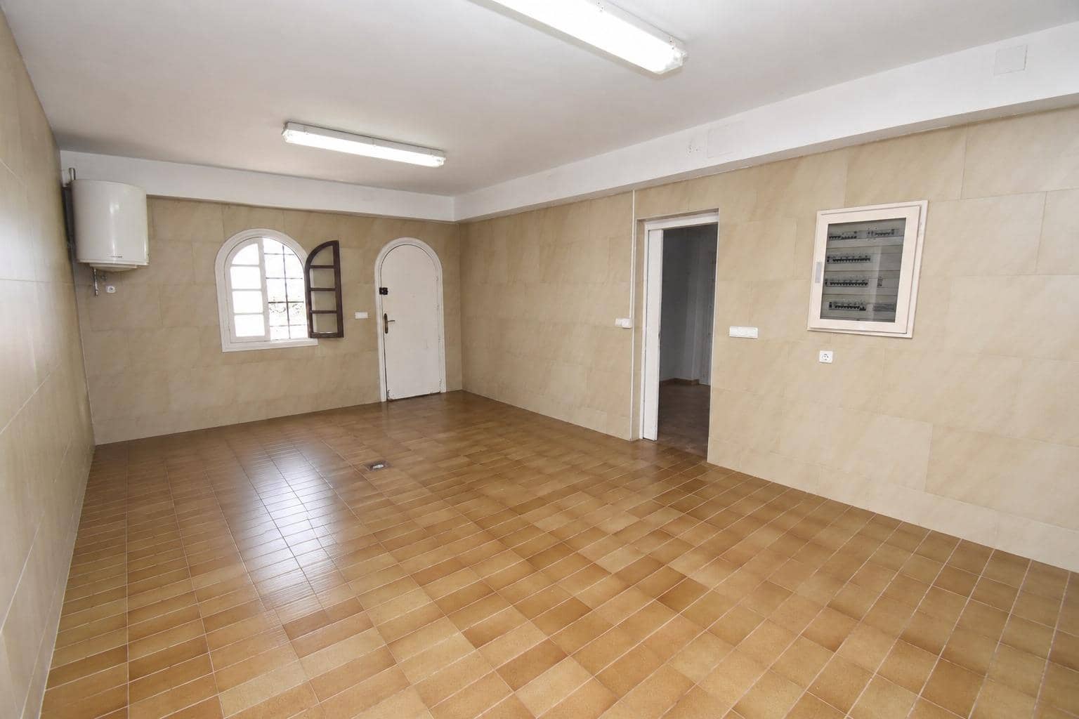 5 bedroom Villa for sale in Santa Pola with pool garage - € 3,500,000 (Ref: 9917217)