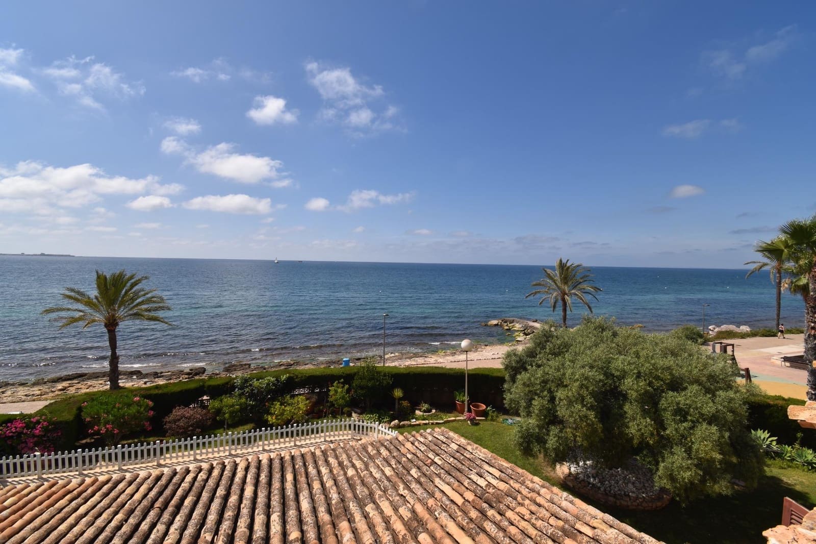 5 bedroom Villa for sale in Santa Pola with pool garage - € 3,500,000 (Ref: 9917217)