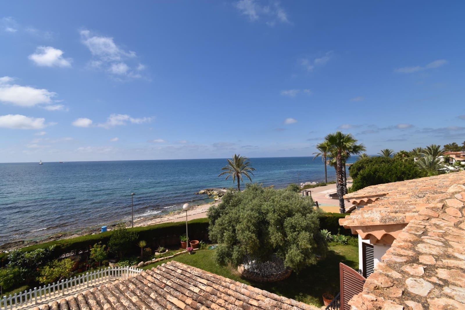 5 bedroom Villa for sale in Santa Pola with pool garage - € 3,500,000 (Ref: 9917217)