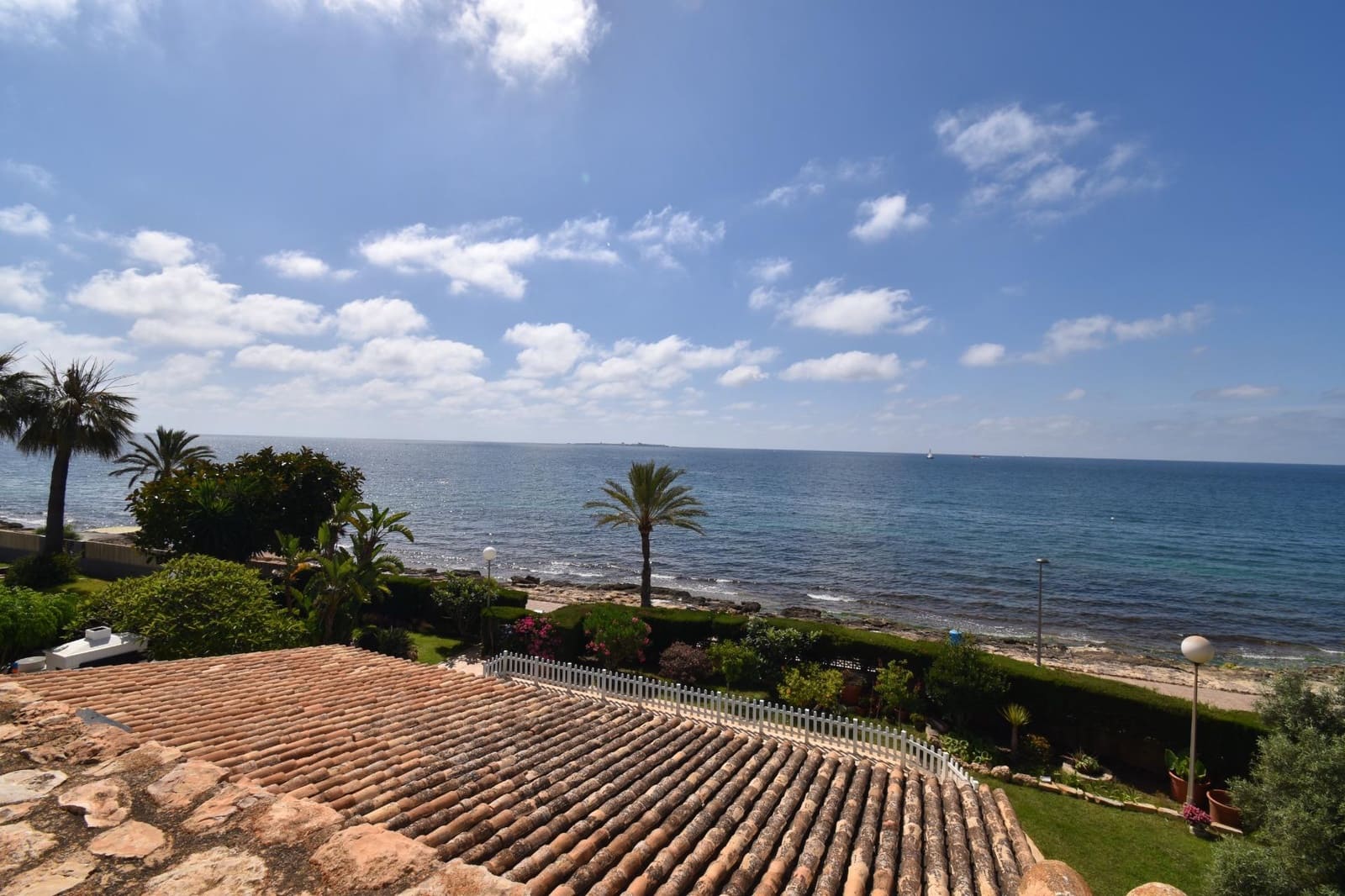 5 bedroom Villa for sale in Santa Pola with pool garage - € 3,500,000 (Ref: 9917217)